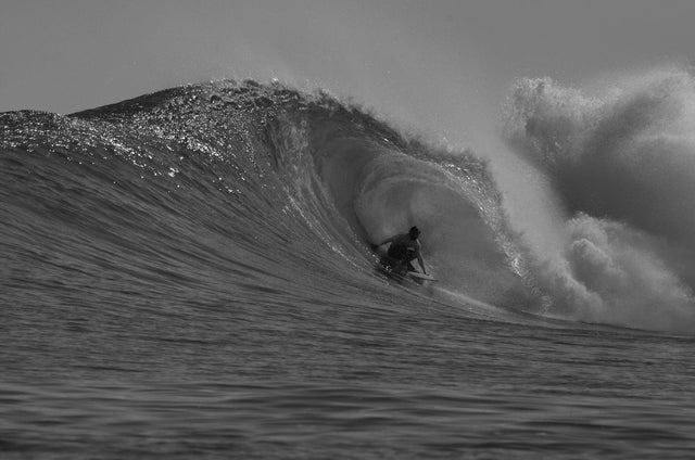 Entre duas margens: Do Brasil a Bali com Andrew Serrano