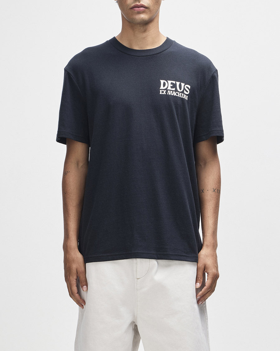 Camiseta Box Fit Chinook - Preta – Deus Ex Machina Brasil
