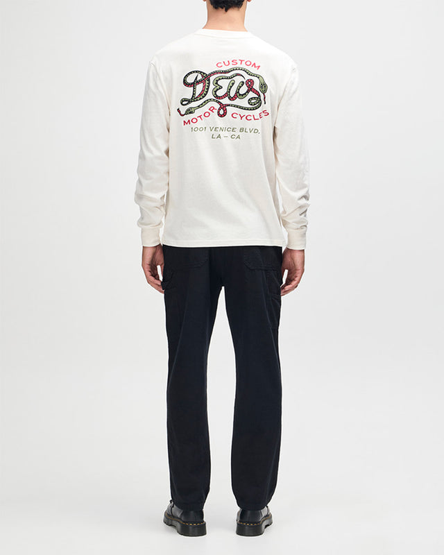 Camiseta Manga Longa Box Fit Danger Noodle - Dirty White