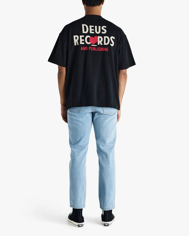 Camiseta Oversized Deep Cut - Preta