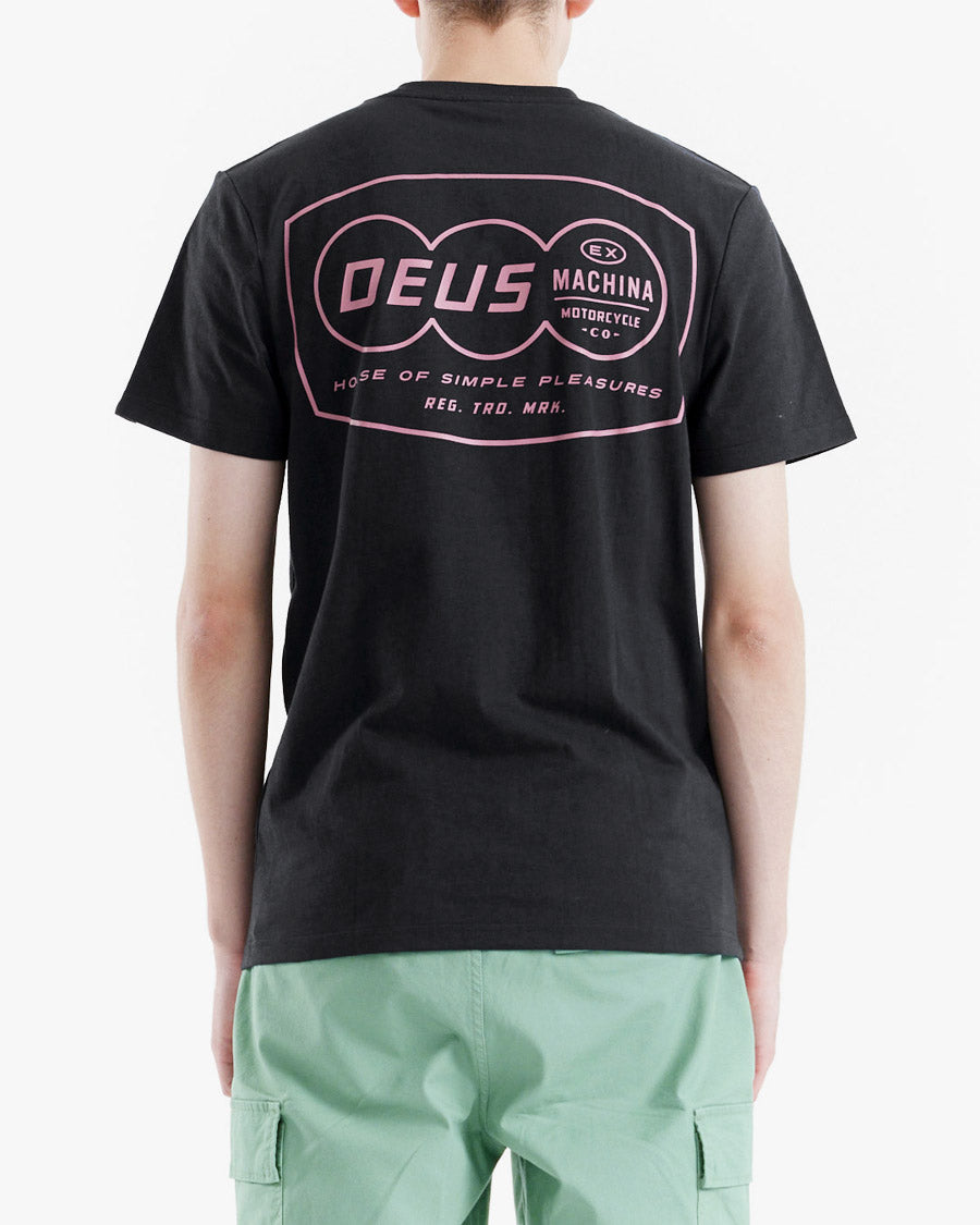 Camiseta Regular Fit Expo - Preta – Deus Ex Machina Brasil