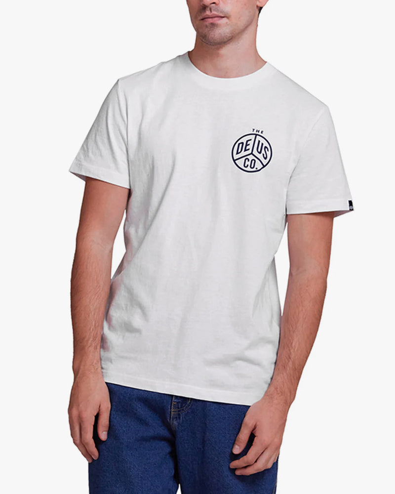 Camiseta Classics Regular Fit Peaces - Branca – Deus Ex Machina Brasil