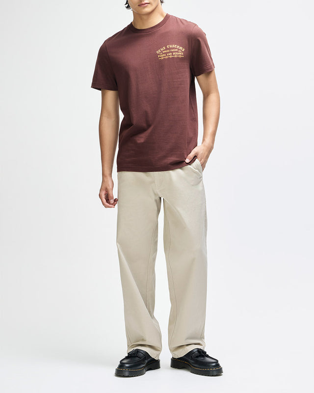 Camiseta Regular Fit Unchained - Marrom