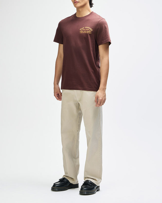 Camiseta Regular Fit Unchained - Marrom