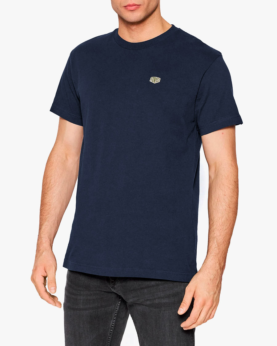 Camiseta Classics Regular Fit Shield Standard - Marinho – Deus Ex