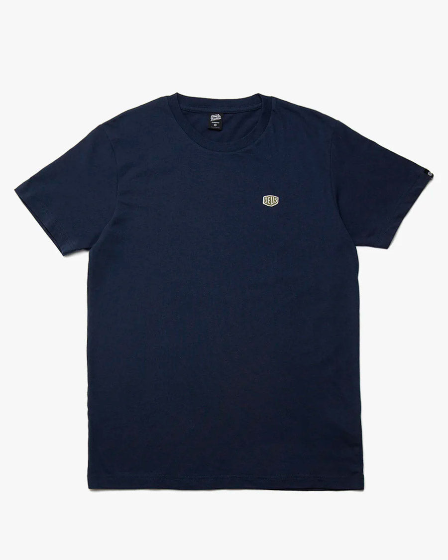 Camiseta Classics Regular Fit Shield Standard - Marinho – Deus Ex